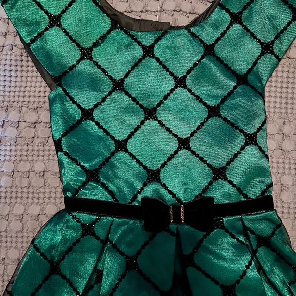 NWT Green Satin Dress with Velvet Jacket Sz 10 - Picture 8 of 9